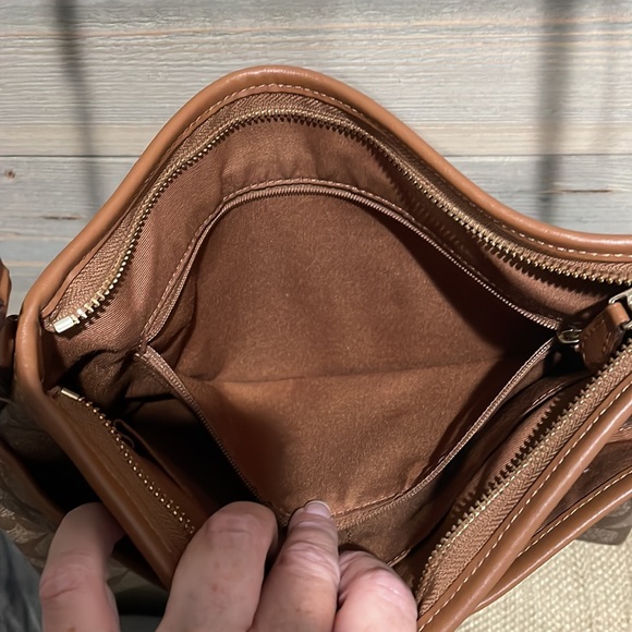 Coach Crossbody - Picture 5 of 6